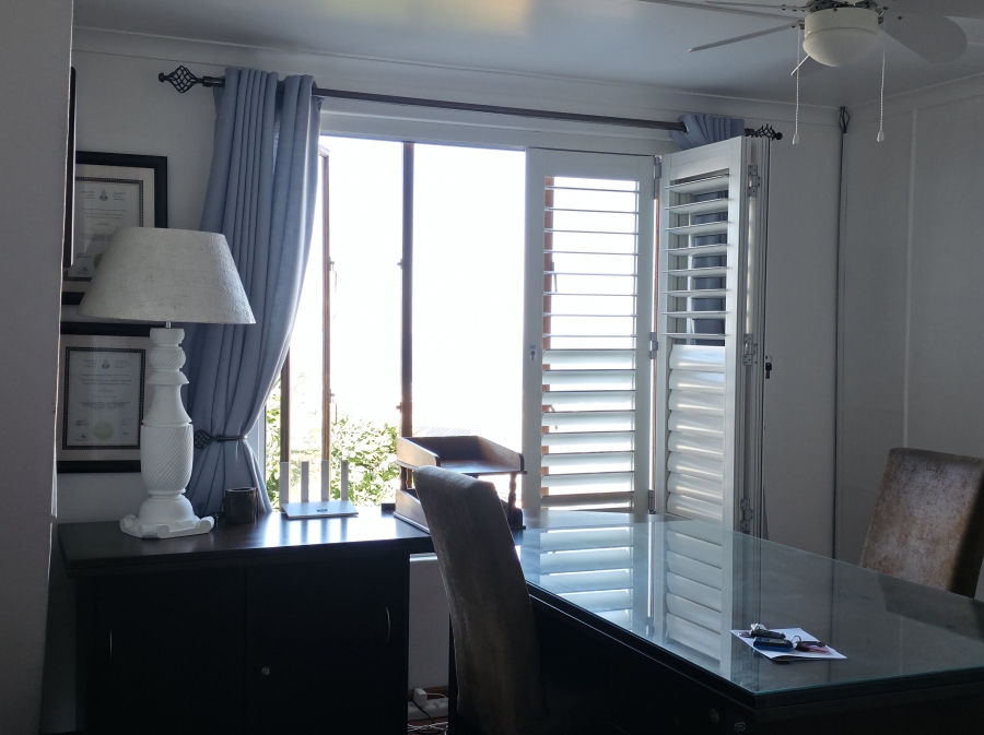 5 Bedroom Property for Sale in Wavecrest Eastern Cape